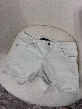 Kut from the Kloth White Raw-Hem Denim Shorts
